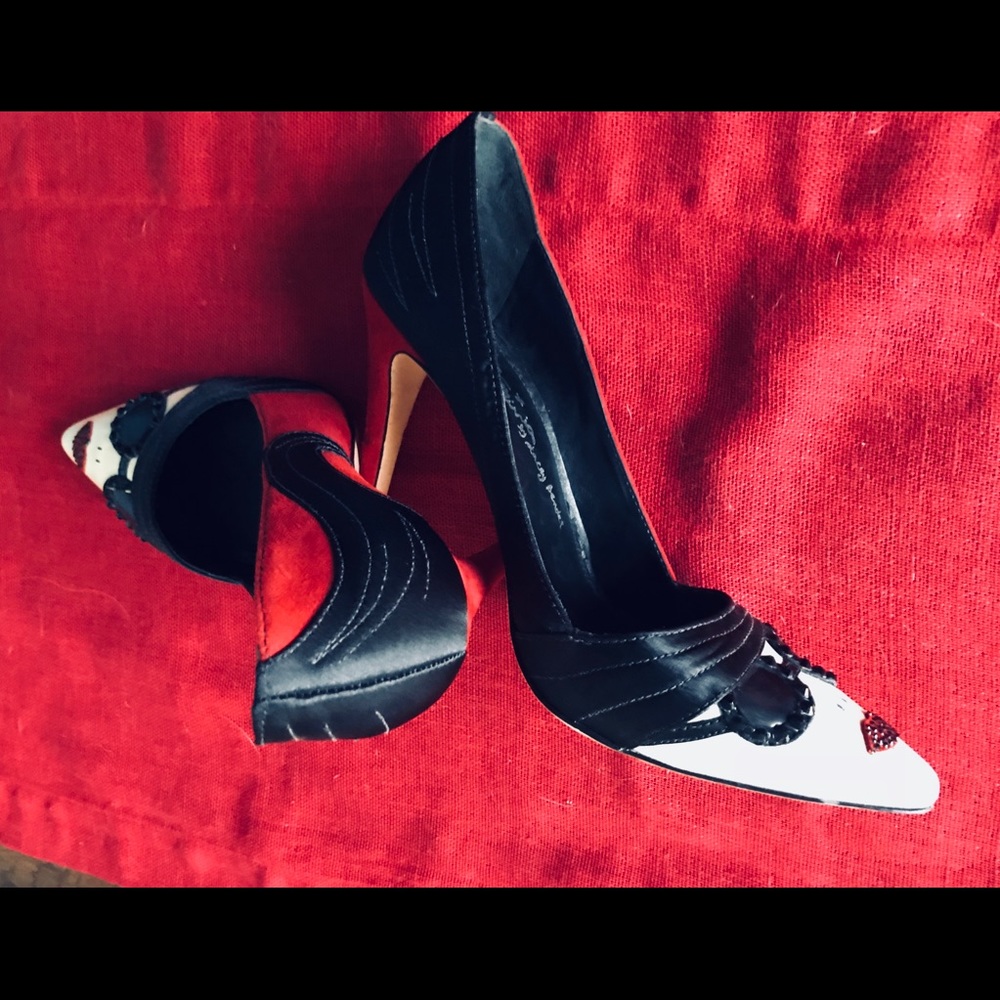 Alice & Olivia Stacey Face Pump